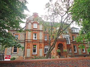 Palemrs Lodge Hostel
