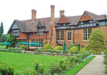 Grim's Dyke Hotel