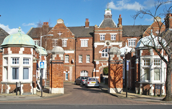 Grove Park Hospital entrance