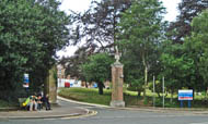 Entrance gateway