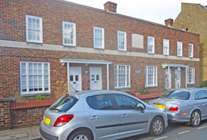 Queen Elizabeth's Almshouses